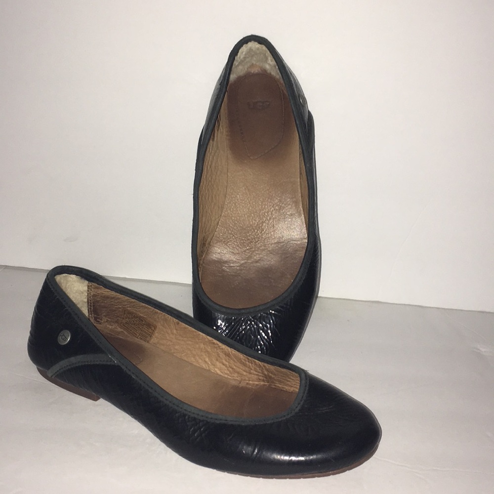 UGG black flats size 7 Good condition. - Picture 3 of 16